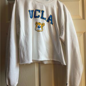 UCLA Crop Size Medium Sweatshirt